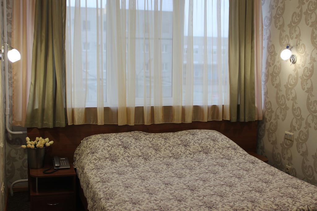Paradise Hotel Gomel Habitación foto